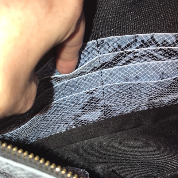 Laura DiMaggio Python Pattern Clutch Wristlet - Picture 7 of 9